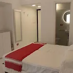 Sant \'Andrea\'S Apartment
